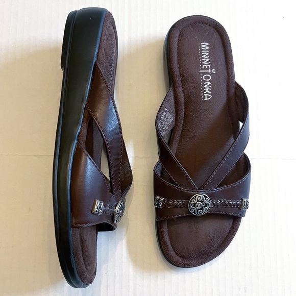 Minnetonka Siesta Leather Slip On Slide Sandals In Brown Size 5 GUC Comfort